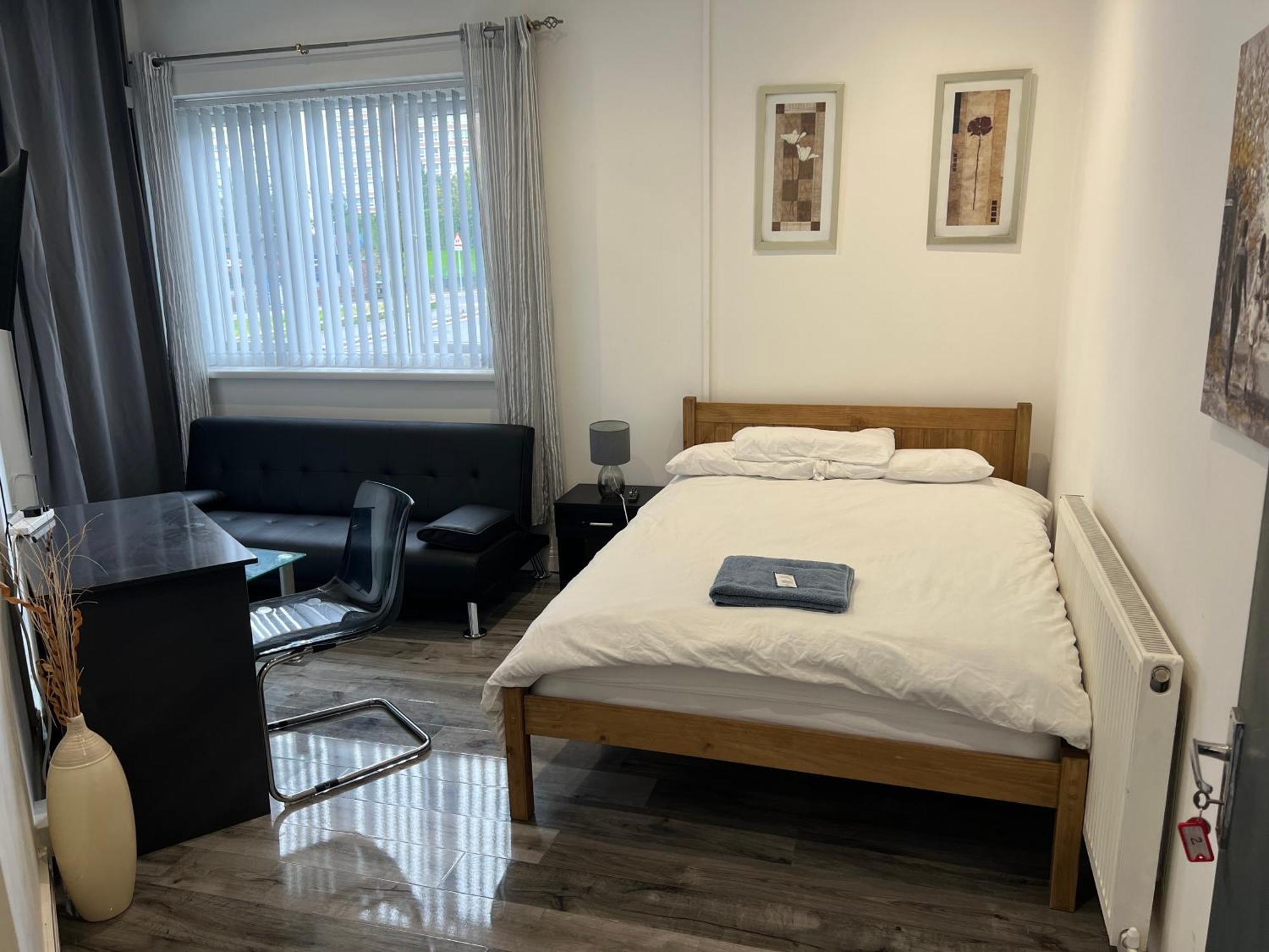 Zams Rooms Stoke-on-Trent Exterior foto